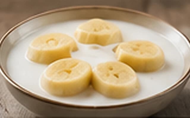Banana and coconut dessert